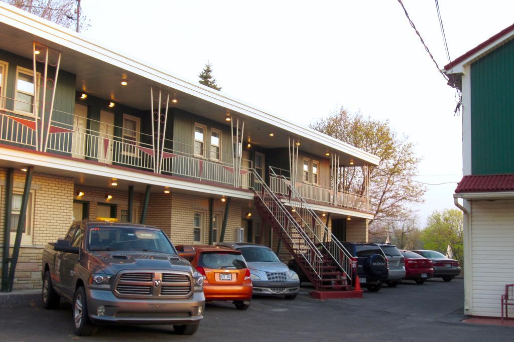 Motel Saint-Hilaire Mont-Saint-Hilaire Exterior foto